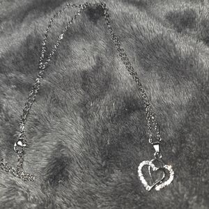 Elegant Silver Heart Pendant Necklace